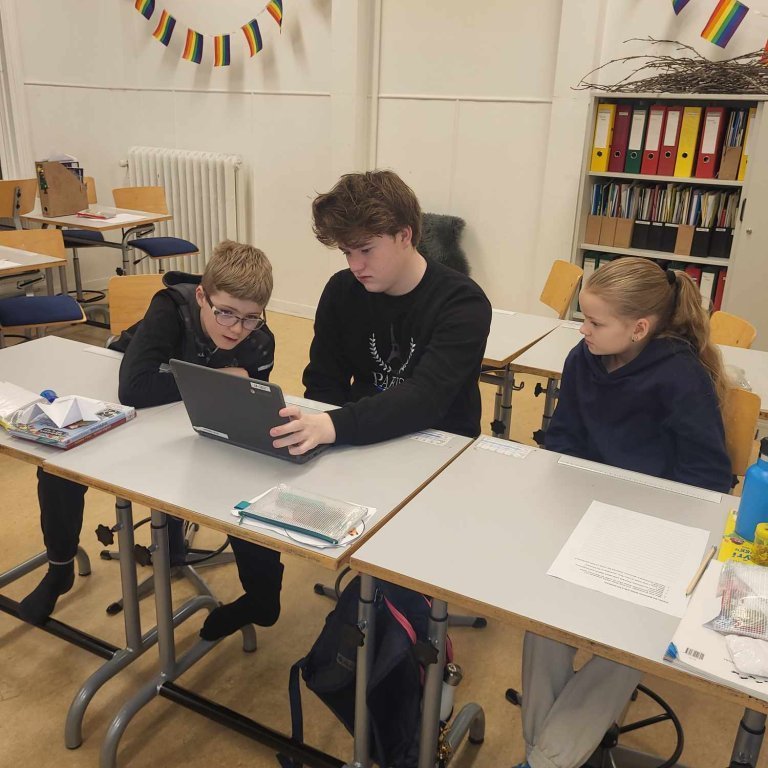 472648608_1555028718536861_7652390632318911483_n