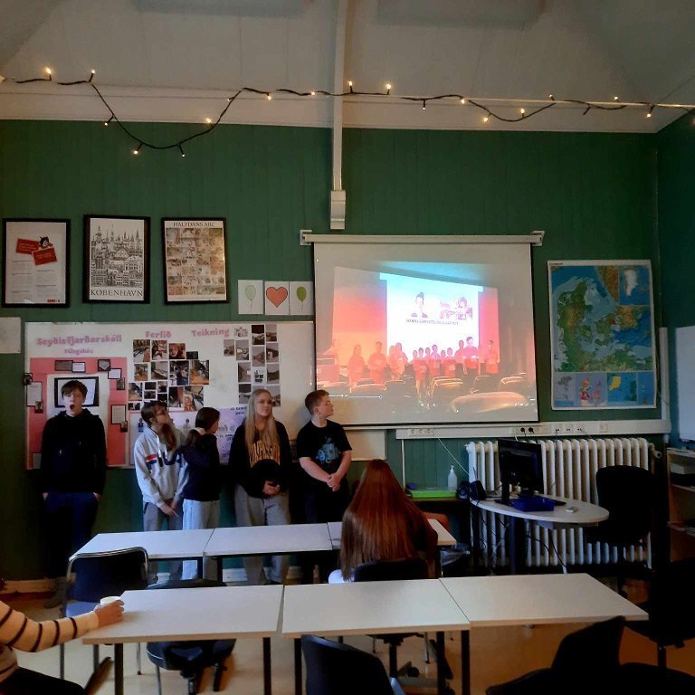 400048061_722337819771040_6610860246912890657_n