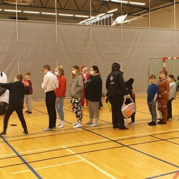 87612568_134741061178133_7408686614139895808_n