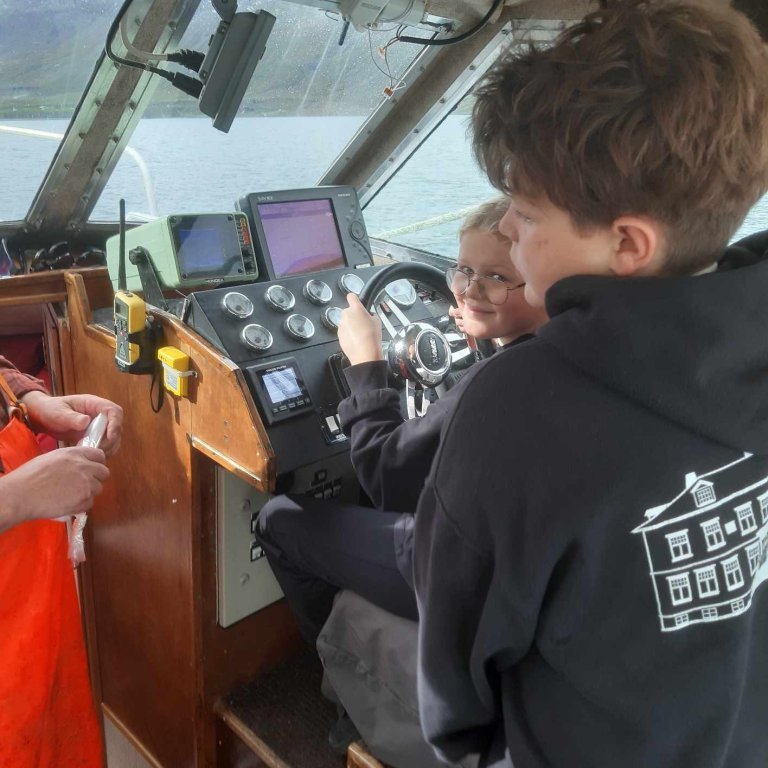 371114147_2004302916598677_3593237580833586947_n