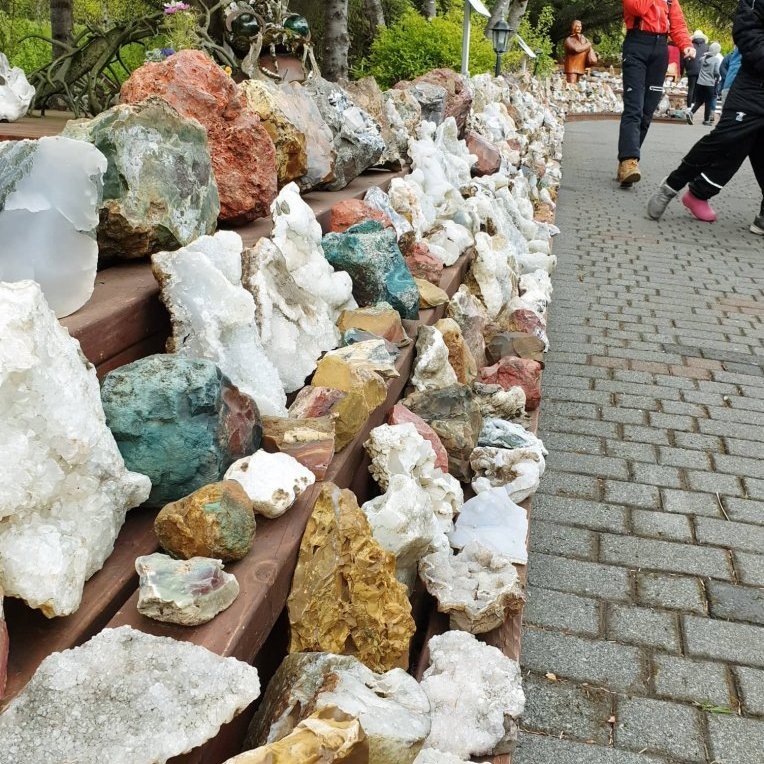 61899569_470019390436915_5642742189697007616_n