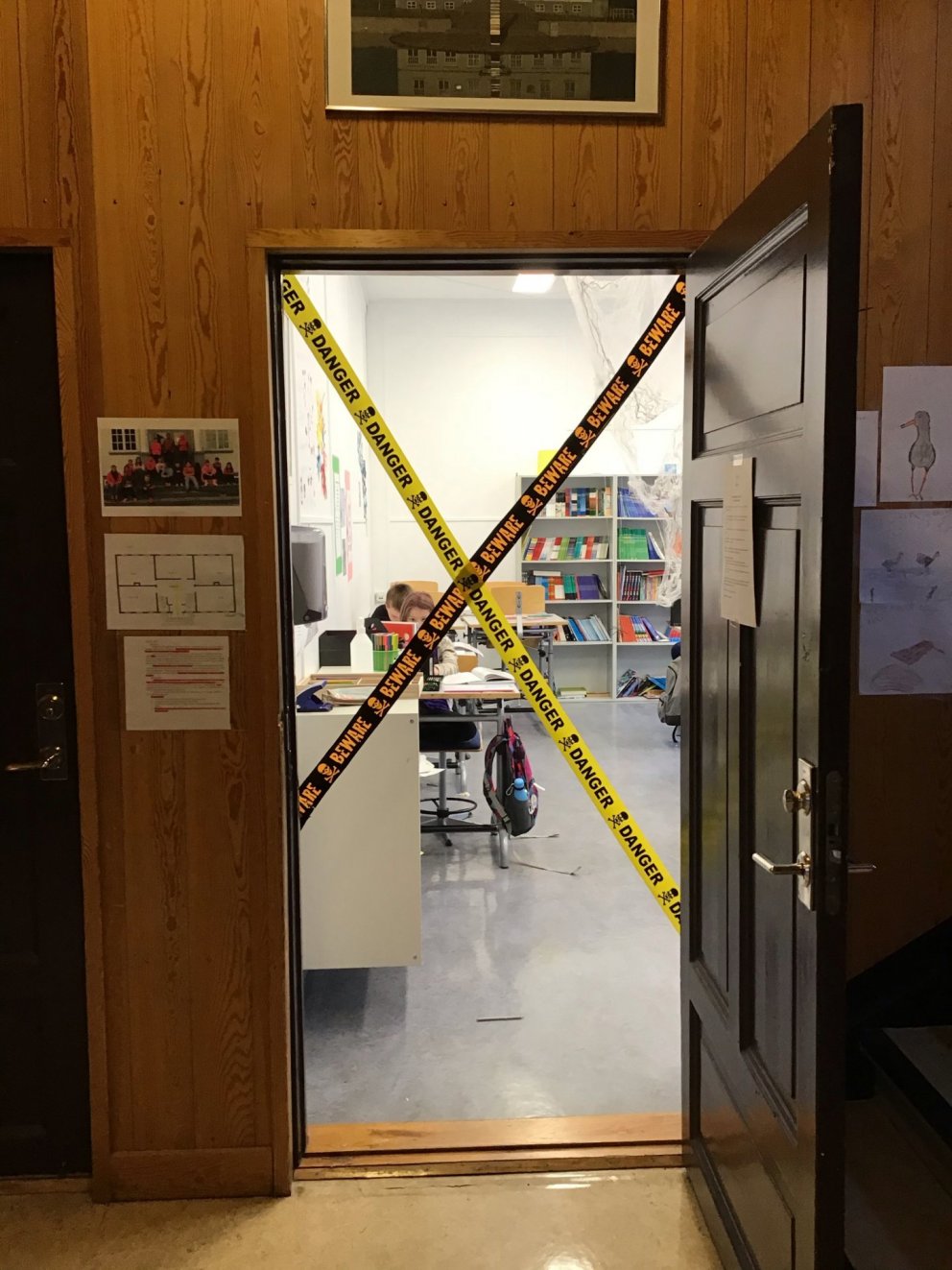 5.og 6. bekkur skreytir fyrir hrekkjavöku