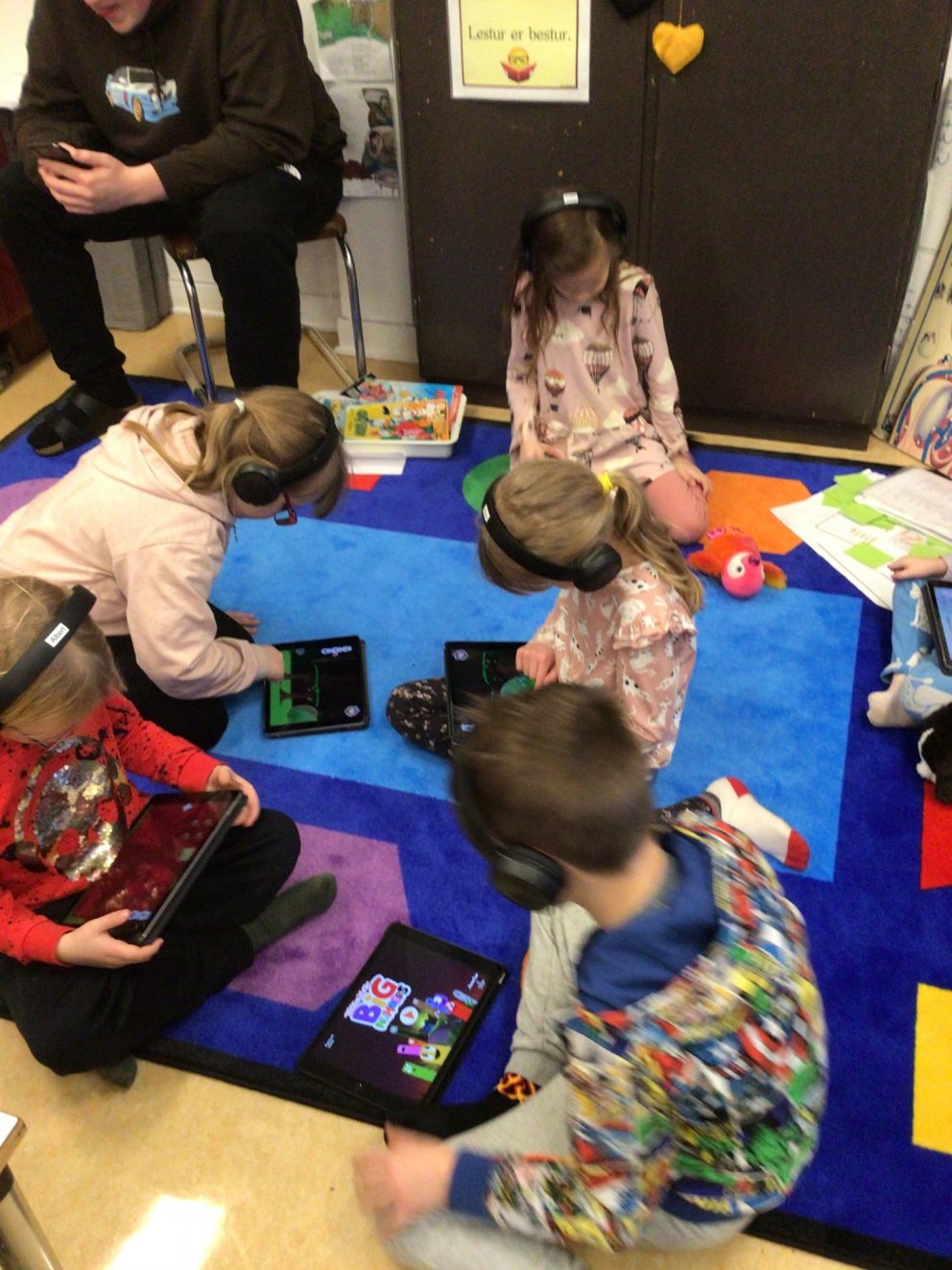 Seyðisfjarðarskóli keypti þráðlaus heyrnartól