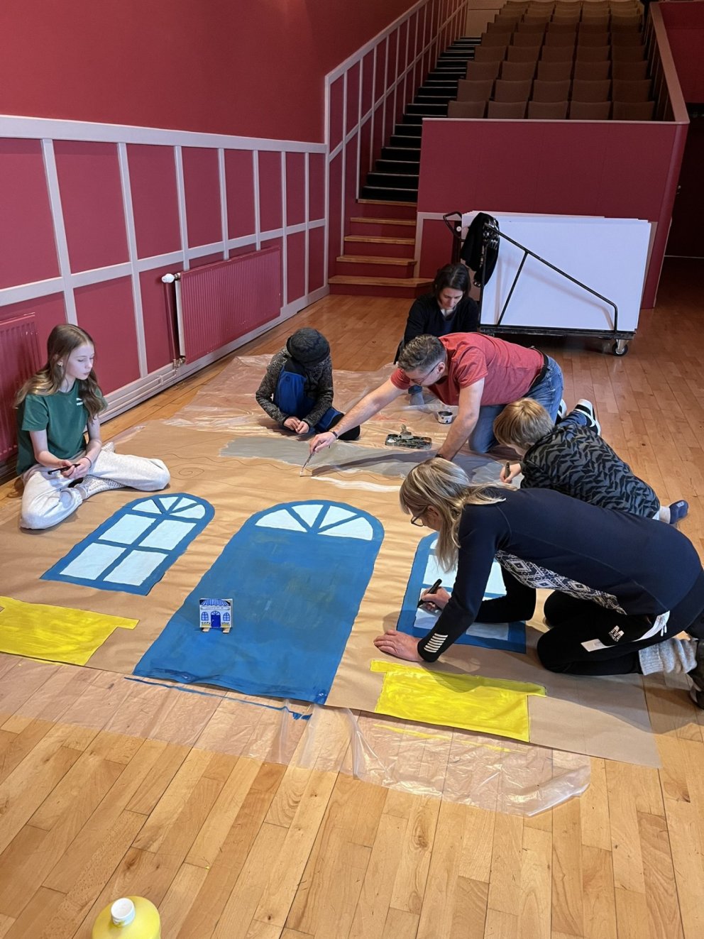 Undirbúningur fyrir skólaskemmtun