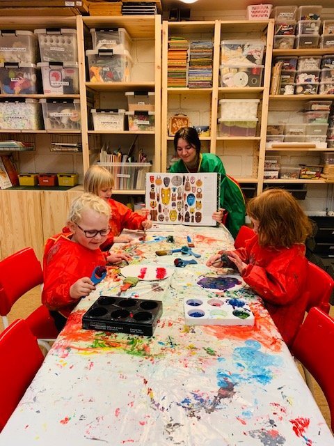 Málað á mánudegi