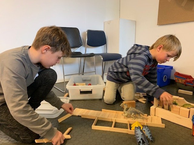 Nemendur nutu sín í skólaselinu í dag