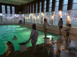 3. og 4. bekkur í sundi