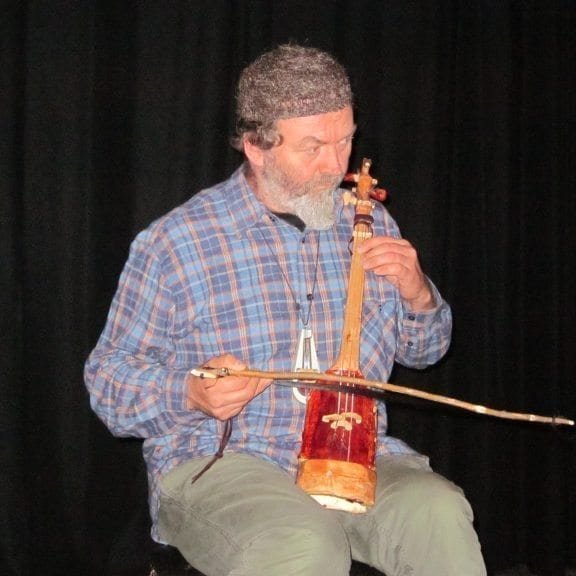 Charles Ross kennir tónlist á vorönn í lotum