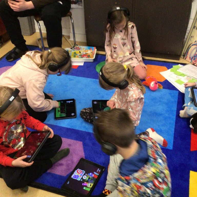 Seyðisfjarðarskóli keypti þráðlaus heyrnartól