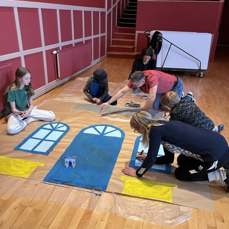 Undirbúningur fyrir skólaskemmtun