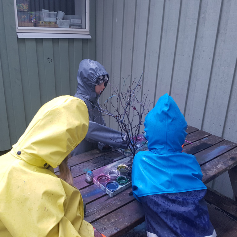 Þó sé rigning og rok