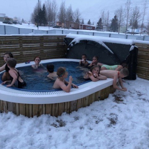 3. og 4. bekkur í snjósundi